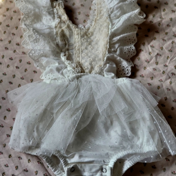 0-3 mth romper boho - Picture 1 of 4